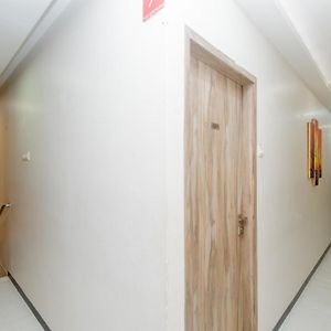Hotel O Blue Pearl Residency Near Chhatrapati Shivaji International Airport